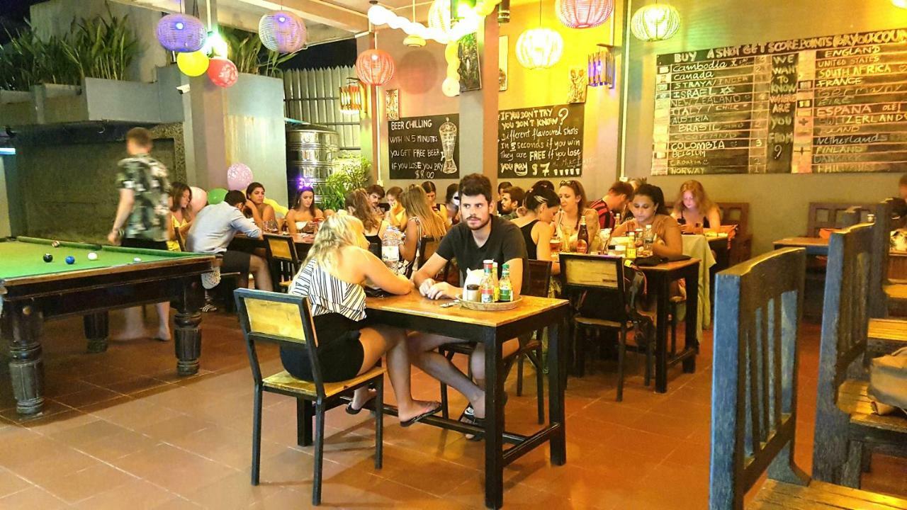 Siem Reap Pub Hostel Exteriör bild